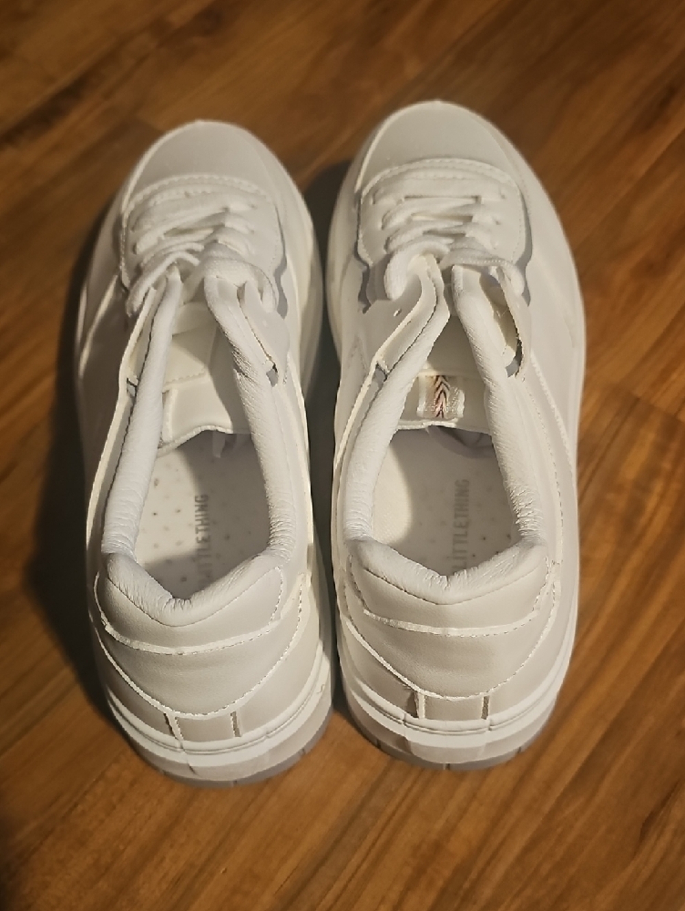 PrettyLittleThing White Platform Sneakers - Picture 2 of 4
